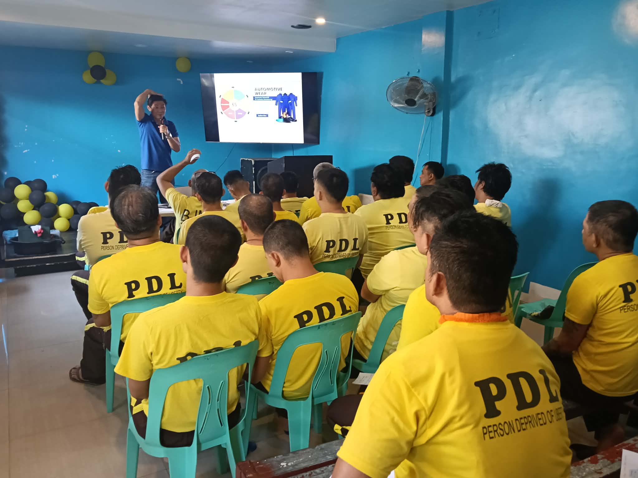 Photo taken during the lecture of 6’s Methodology and PPE’s